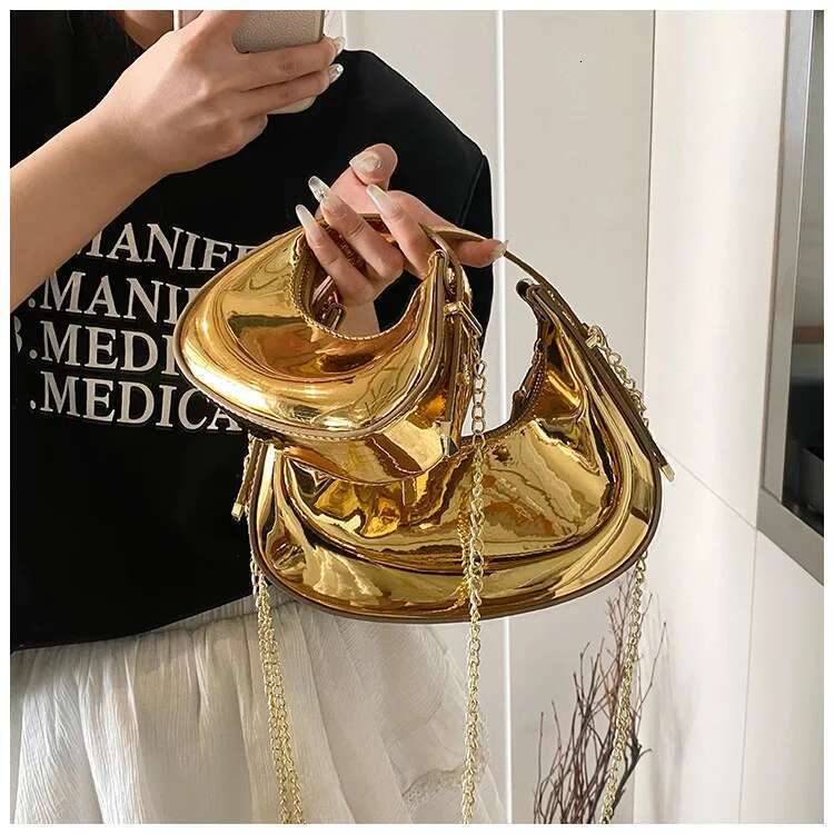 2025 Trendy Glossy Mini Bag For Girls. Compact And High End Fashion, Red Envelope - Inspired, Casual & Versatile Handbag