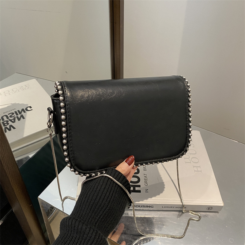 Free Delivery Designer Bag Small Square With Niche Design Shoulder Personalized Simple Women's 2025 Autumn And Winter New Fashionable Diagonal Cr