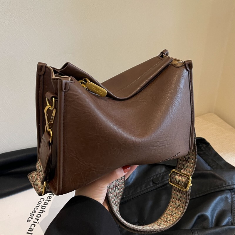 2025S designer French three-dimensional small women versatile new fashion commuting broadband shoulder crossbody pillow bag