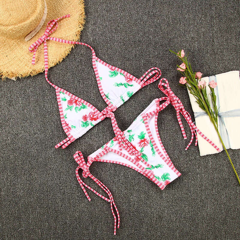 2025 European and American split swimsuit women's contrasting printed straps sexy bikini has been added with colors, new style temperament chic e