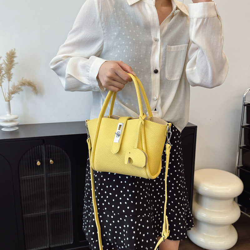 Luxury Brand High Quality New Style Summer Fashion Lychee Pattern Small for Women 2025 New Fashionable Handheld Bucket Simple Commuter Crossbody Bag