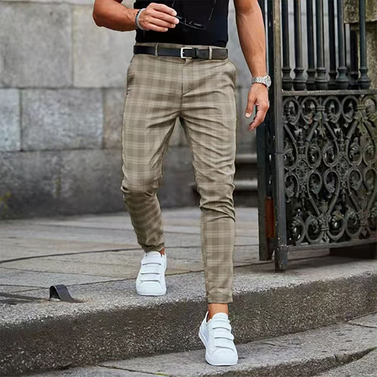 Men's casual checkered print mid rise tailored trousers with slight elasticity