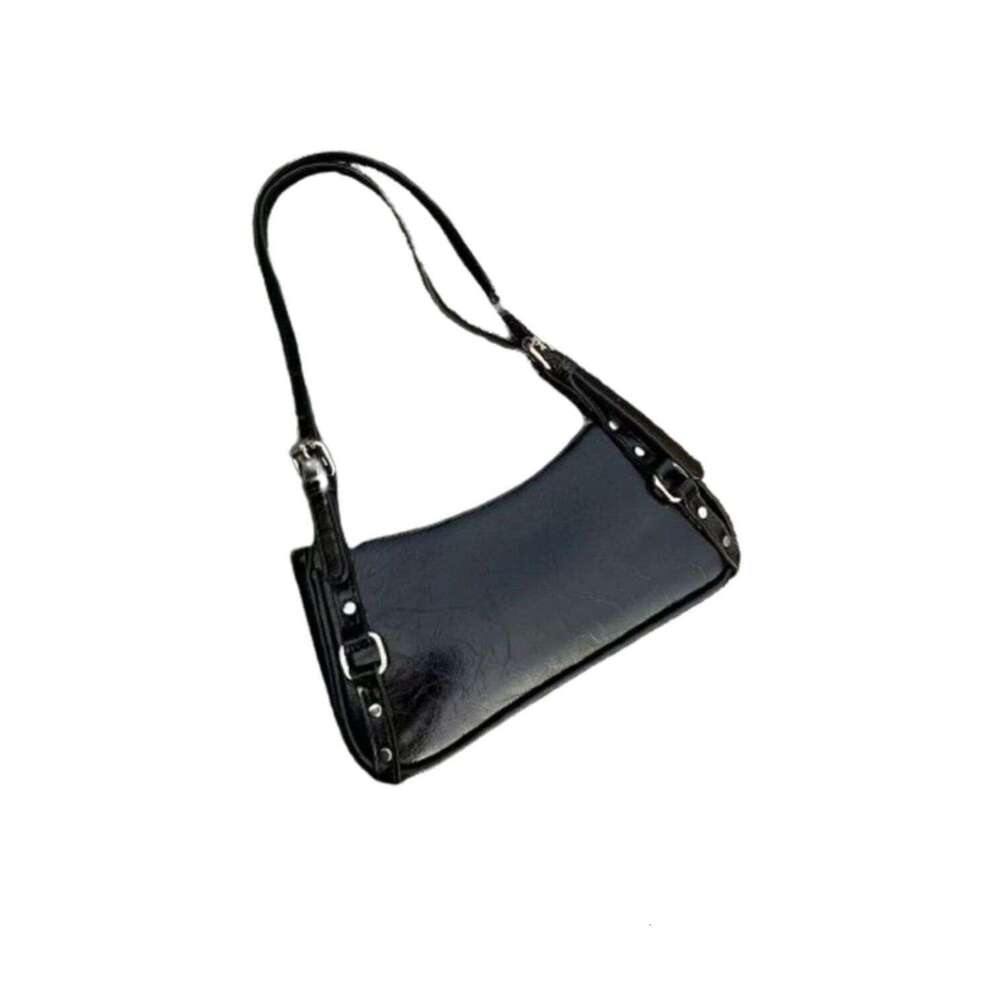 2025 new shoulder fashionable niche crossbody design high-end underarm versatile spicy girl motorcycle bag for women