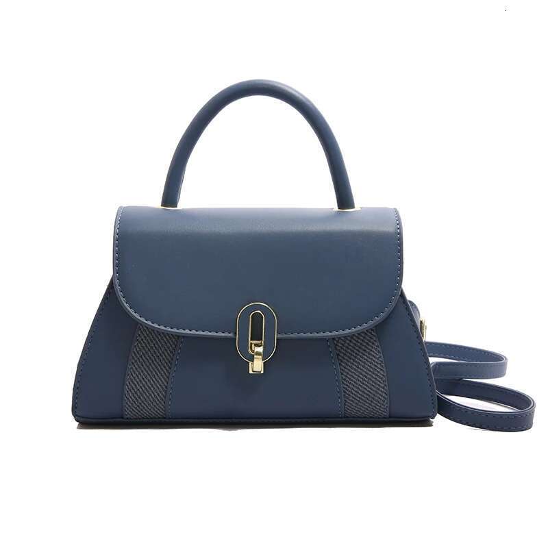 Minimalist Chic Shopper Bag For Women Vintage Leather Crossbody Purse Elegant Designer Tote With Letter