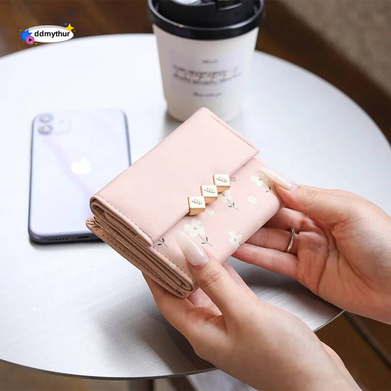Autumn winter new women's short wallet Korean PU high texture iron frame printed small square bag simple and versatile stude ddmythur