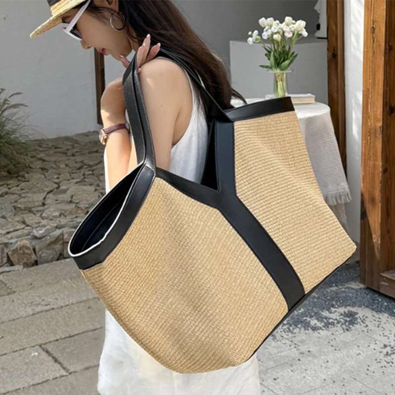 Y-Shaped Design Shoulder 2025 Brand Seaside Beach Vacation Travel Hollow Straw Large Capacity Tote Bag Casual Light Handbag