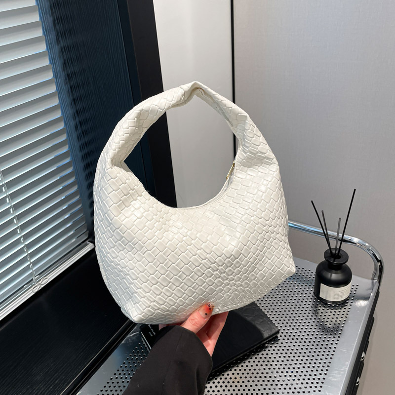 Free Delivery Designer Bag French High End Woven For Women 2025 New Style Western Style Dumpling Niche Texture Commuting Versatile Hand Luxury Bag