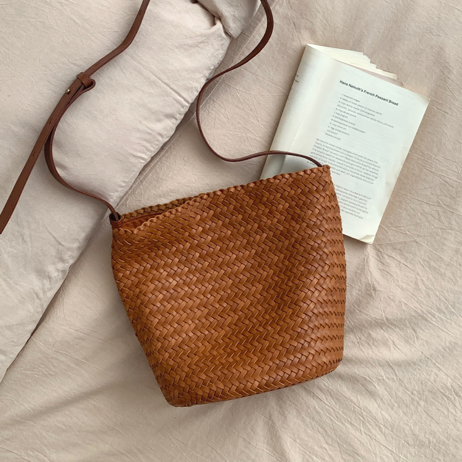 2025S designer top layer cowhide hand woven new light fake style shoulder bucket women genuine leather crossbody bag