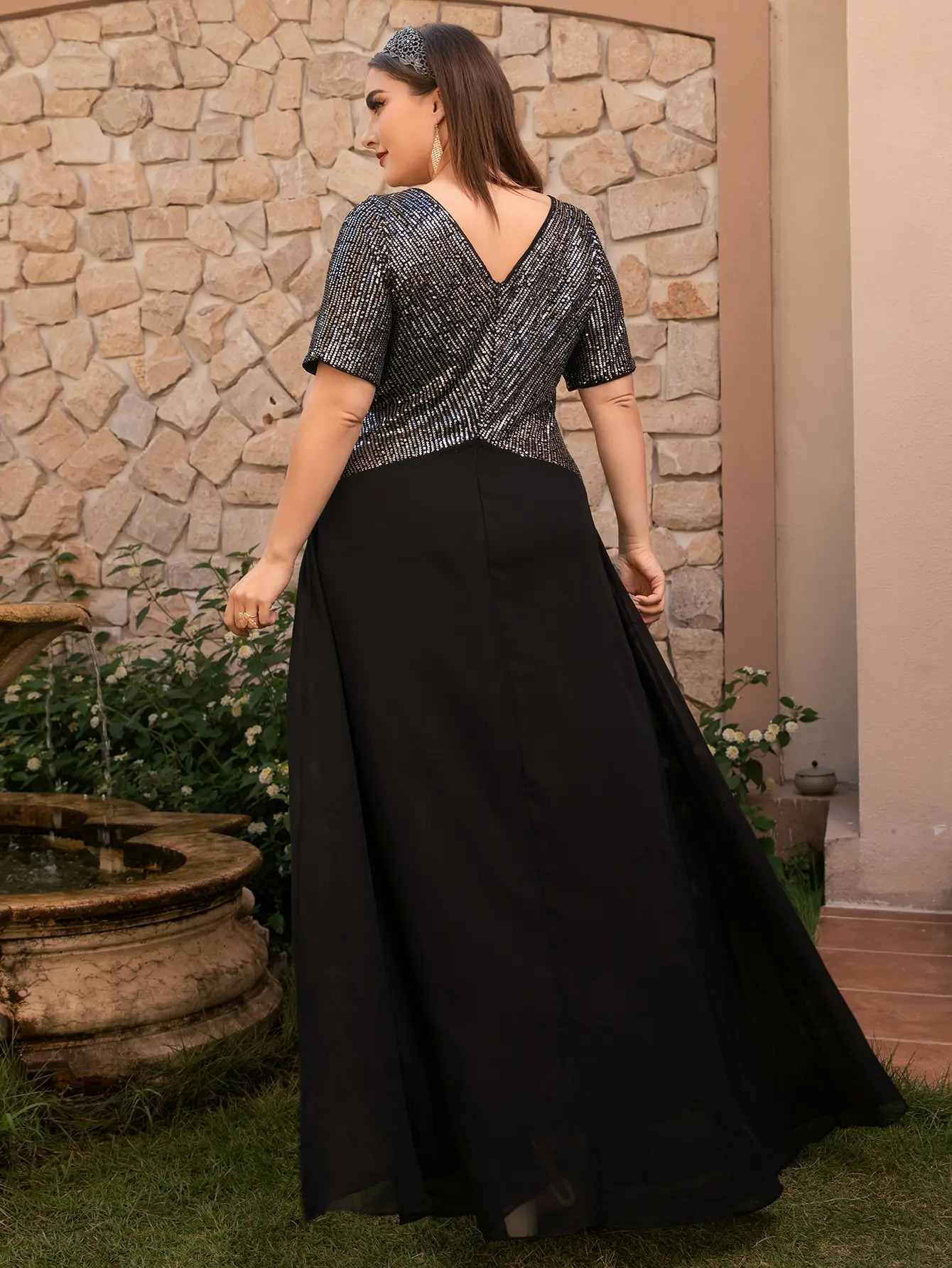 style double V-neck sequined chiffon dress for plus-size women in Europe and America suitable for bridesmaids at weddings 250509