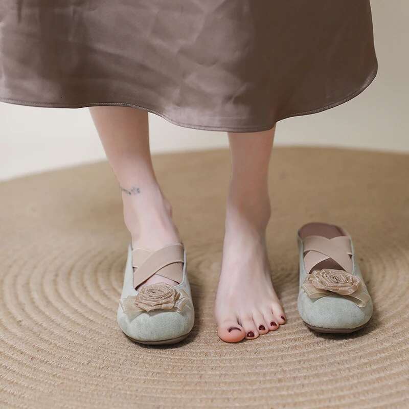 Summer Women's Toe Slippers One Kick Suede Flowers Shoes for Women Versatile Daily Commute Soft Sole New Zapatillas De Mujer