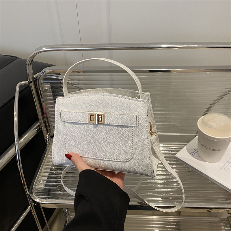 Internet Celebrity Spring New Shoulder Highend Feel Daily New Free Delivery Designer Bag Women's Crossbody Exquisite Luxury Bag Lock Kelly Bag Ha