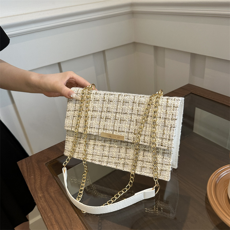 Free Delivery Designer Bag Baobao 2025 Xiaoxiangfeng Women's One Shoulder Crossbody Bag Unique Design Woolen Underarm Chain Small Square Bag Luxu