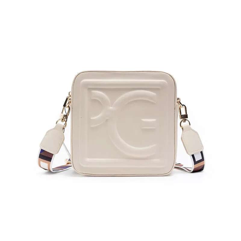 Delicate Women's Shoulder Light Leisure Handbag Niche Brand Design 2024 New High Quality Fashion Crossbody Bag