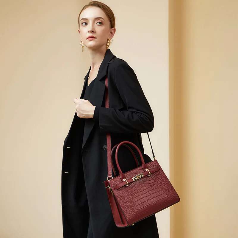 2025 Leather Tote Bag Women Top handle purse high quality Designer Commuter shoulder crossbody bag large capacity gift