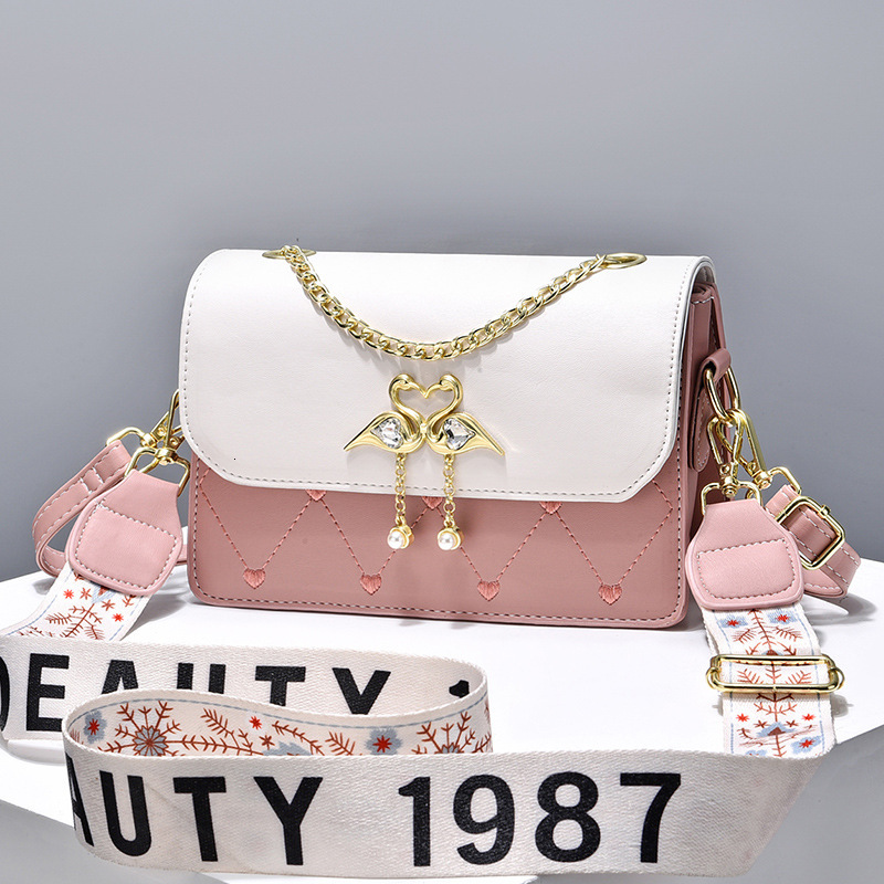 Bag 2025 new stylish women's single shoulder diagonal cross simple and high-end chain small square bag for women