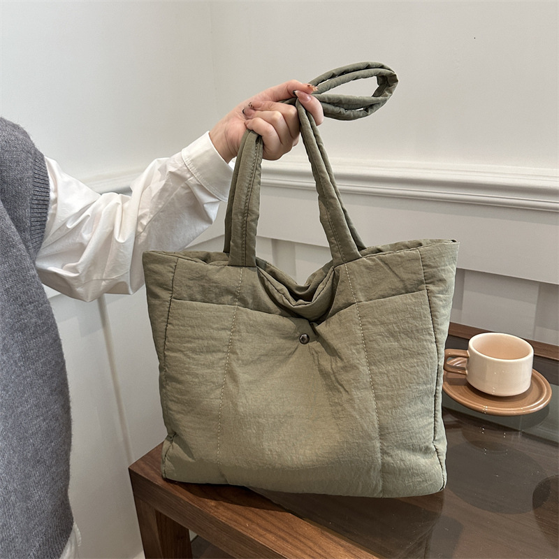 Free Delivery Designer Bag Casual Large Capacity Cotton Girls' Winter Fashion Shoulder Simple And Versatile Canvas Tote Student Luxury Bag