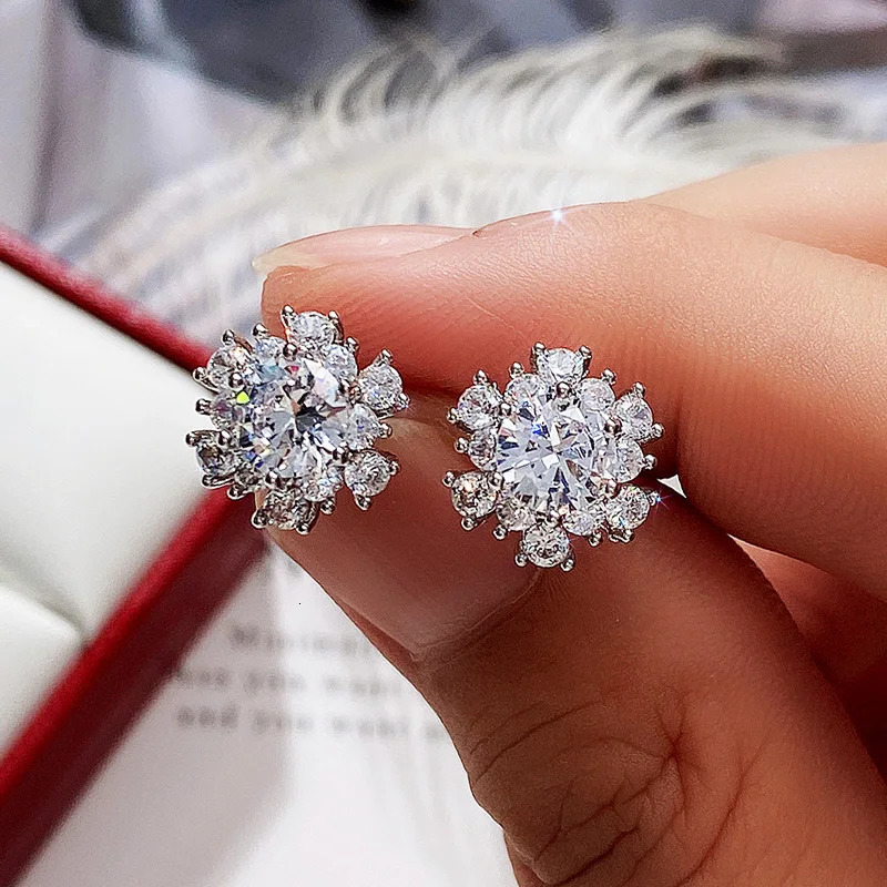 Huitan Cute Flower Stud Earrings with Crystal Cubic Zirconia Delicate Daily Wearable Accessories for Women Party Fashion Jewelry 250515