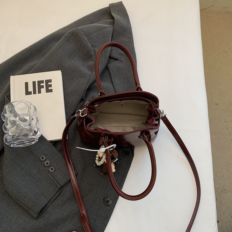 New trendy multifunctional handbag fashionable women's single shoulder commuting crossbody bag solid color simple style handbag casual single sho