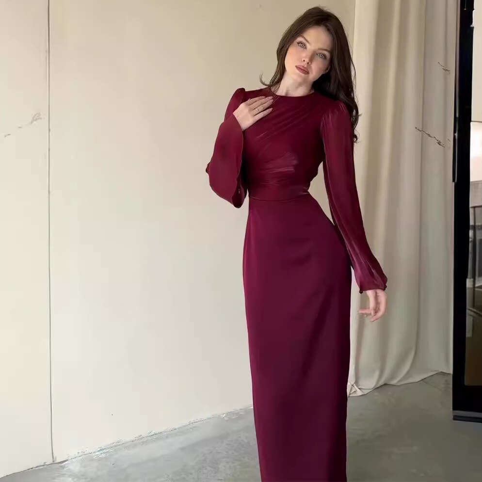 2024 Solid Color Simple Waist Sexy Bag Hip Skirt Long Sleeve Wrinkle Elegant High End Dress