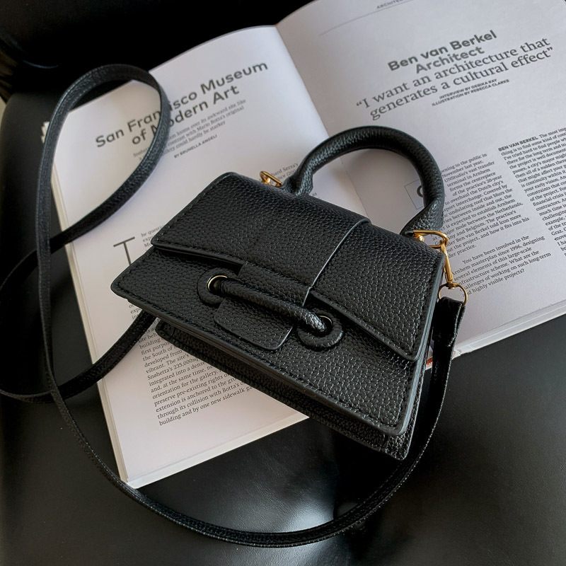 Women's with high-end feel, 2025 new niche handbag, versatile texture, mini diagonal cross bag