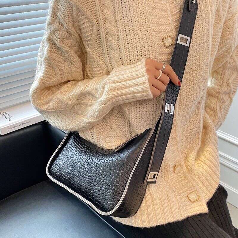 Autumn winter broadband small women's 2025 new trendy and versatile shoulder bag high-end feeling internet celebrity fashion