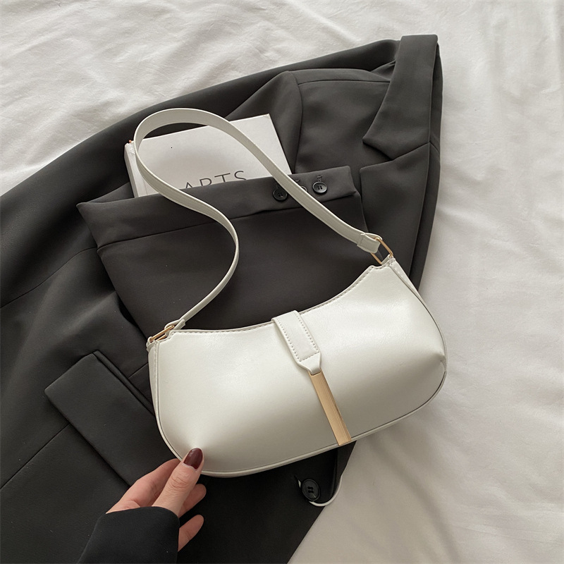 Ins French Niche Luxury Bag Texture For Women Spring 2025 New Solid Color PU Armpit New Free Delivery Designer Bag Bag Commuting Art Crossbody Bag