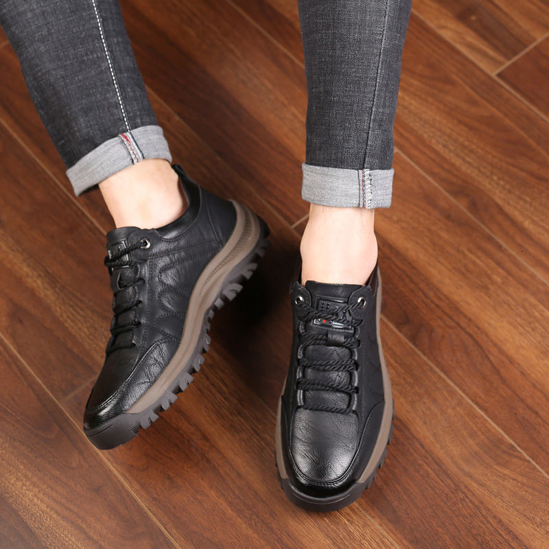 Outdoor hiking new men's sports leisure comfortable, breathable, casual and versatile shoes