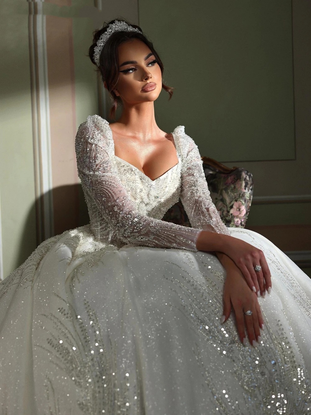 Gorgeous Ball Gown Wedding Dress Sweetheart Neck Long Sleeves Bridal Gowns Sequins Beaded Court Train Dresses Custom Made vestidos de novia