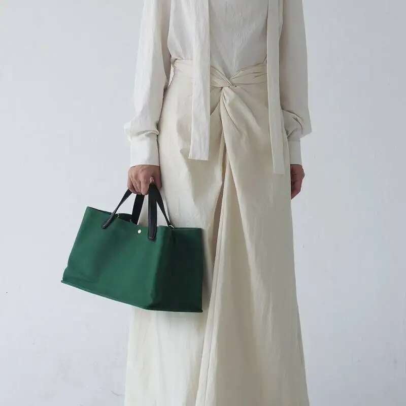 2024 New Commuter Handbag Designer French Trend Leather Ing Canvas Large Capacity Single Shoulder Crossbody Bag