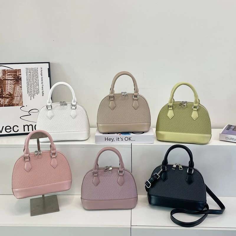 Trendy Minimalist Vintage Messenger Bag - Chic Solid Color Crossbody Purse With Letter Design