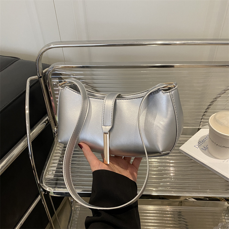 Ins French Niche Luxury Bag Texture For Women Spring 2025 New Solid Color PU Armpit New Free Delivery Designer Bag Bag Commuting Art Crossbody Bag