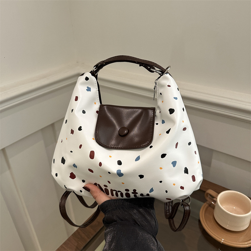 Free Delivery Designer Bag Korean Version Shoulder Casual Large Capacity Western Style Armpit 2025 New Relaxed Color Polka Dot Backpack Luxury Bag