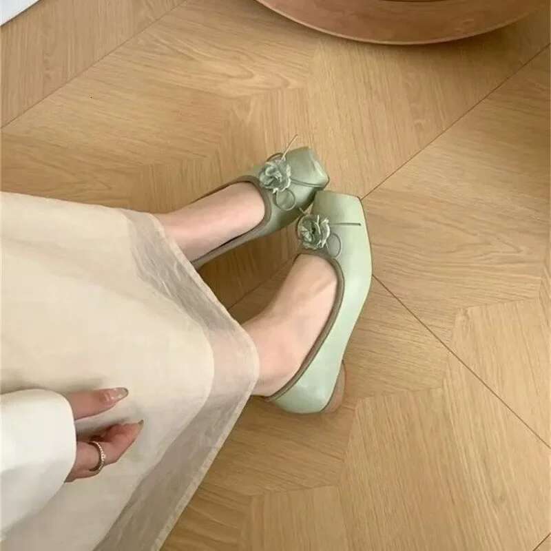 Women's Chunky Single Autumn New Square Head Shallow Mouth Flower Butterfly Knot Soft Sole Non-slip Low Top Shoes