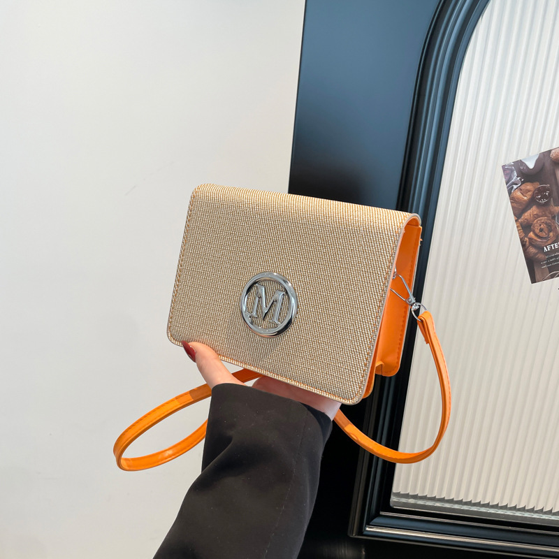 Crossbody Luxury Bag 2025 New Free Delivery Designer Bag Personalized Female Westernstyle Fashion Niche Design Women's New Single Shoulder Small 