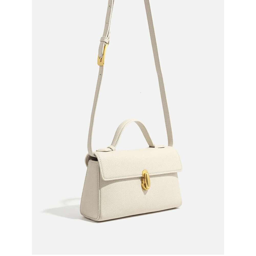 All-Match Exquisite Magnetic Square Casual Messenger Commuter Simple Soft Leather Purses Clemence Personalized Crossbody Bags