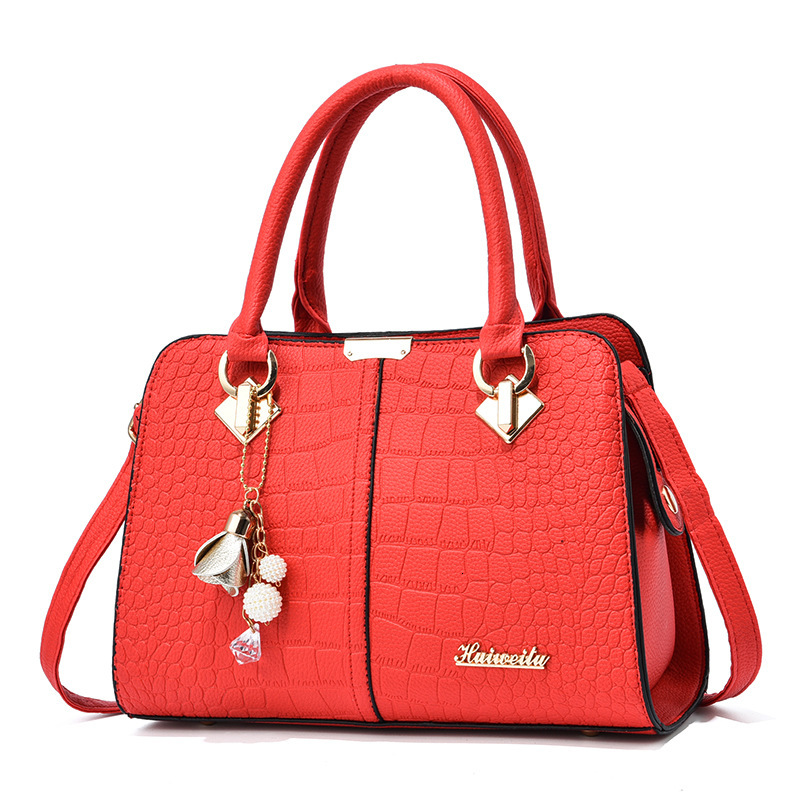 Top quality Brand High Quality New Style Free Delivery Designer Bag Middle aged fashionable women's handbag Korean version simple mother shoulder