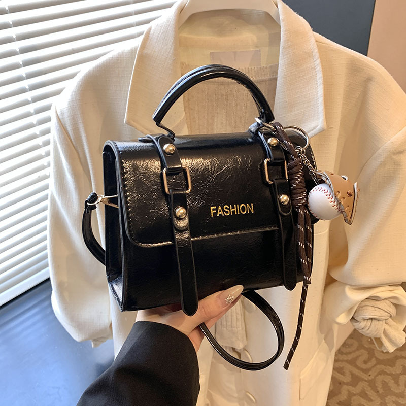 Small Luxury Bag Handbag For Women In Spring 2025 New Niche Design Single Shoulder Crossbody New Free Delivery Designer Bag Women S Handheld Small Squ