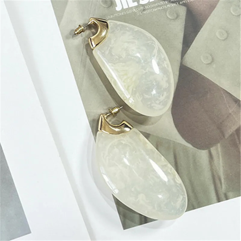 XIALUOKE Chunky Jewelry Geometric Resin Earrings For Women European American Style Personalized Earring Accessories 250515