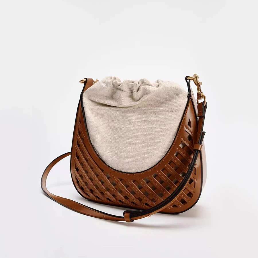 Fashionable Autumn and Winter Woven Hollow Shoulder Crossbody Bag Retro Versatile Travel Contrast Color Large Capacity Canvas