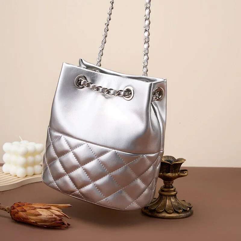 Women's Sier Leather Small Fragrance Ringus Chain Bucket Niche Shoulder Crossbody Bag