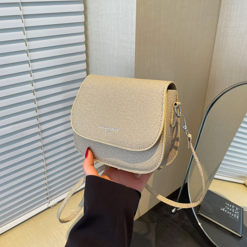 Cute And Minimalist Luxury Bag For Women 2025 New Trend Korean Version Saddle Texture Sen Series Crossbody Free Delivery Designer Bag Small Versatile 