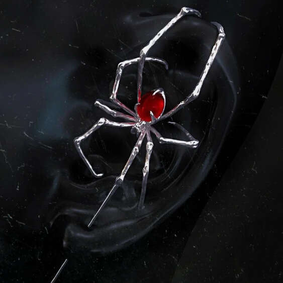 Sweet spider hook piercing ear bone clip, dark niche, high-end, spicy girl, cool and punk style earrings