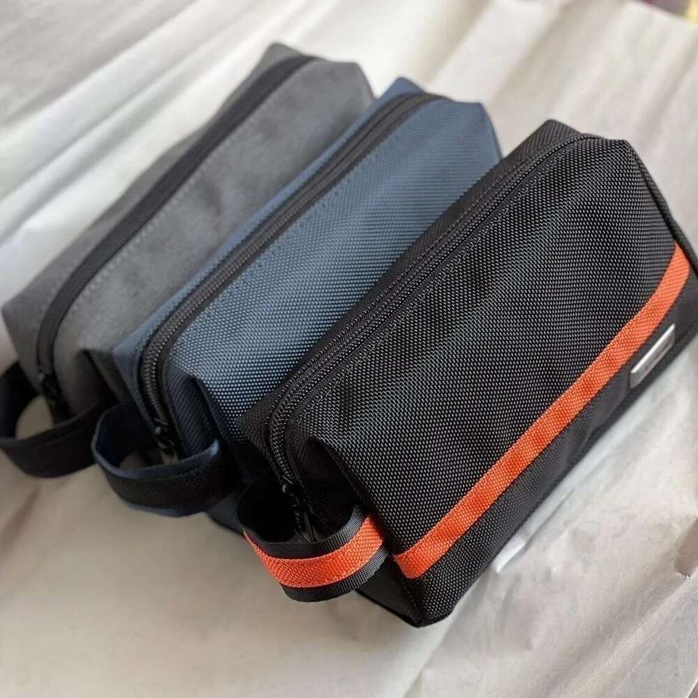 Large Capacity Nylon Toiletry for Men's Trips, Portable Toiletries Storage Bag, Business Travel Makeup Bag