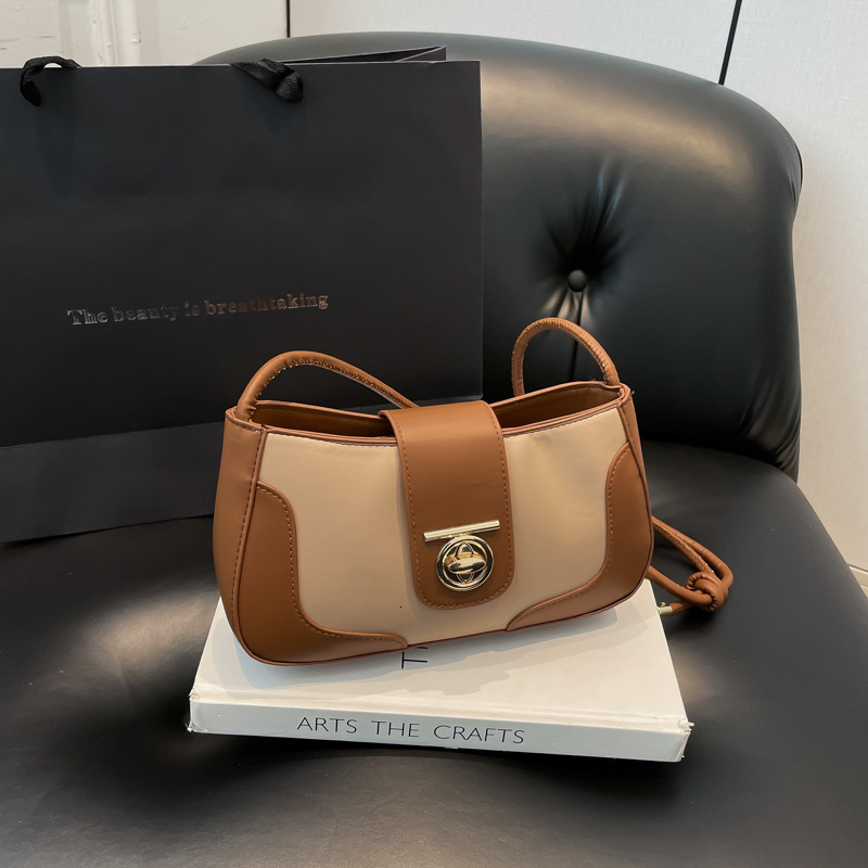 Free Delivery Designer Bag Ladies' High End Shoulder 2025 Winter New Versatile Ins Popular Niche Design Women's Temperament This Year Luxury