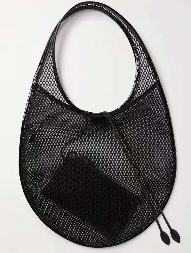 New Product Internet Celebrity Same Style Fashion Versatile Dark Hollow Out Lacquer Leather Design Commuter Mesh Single Shoulder Tote Bag