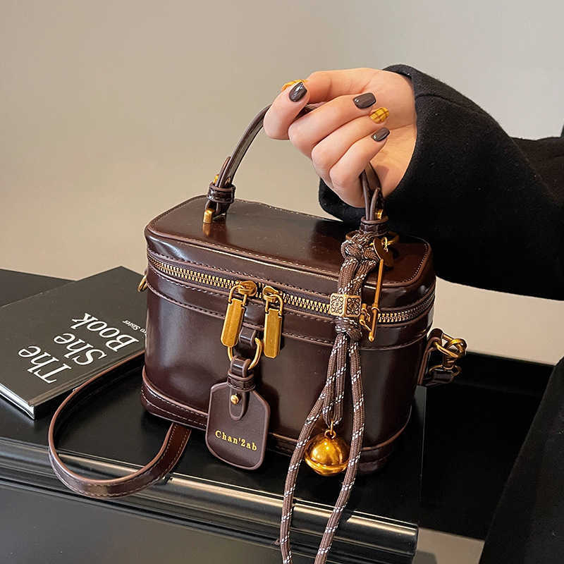 Autumn Winter Handheld Small Square Bag Box Bag Fashion Single Shoulder Cross Shoulder Small Commuter Womens Bag Korean Versatile