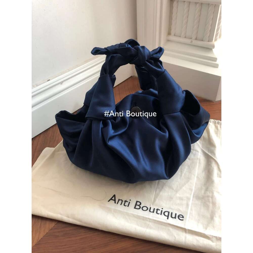 Cloud-wrapped Soft Leather Madame Silk satin Single Shoulder Slant Dumpling Bag Handbag Day Clutches Bags 2020 purse