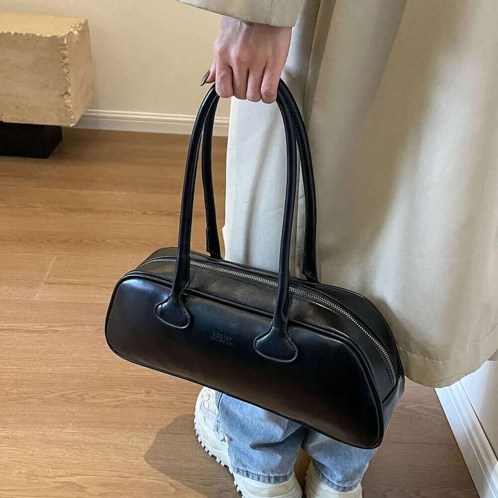 Women Fashion Large Capacity PU Leather Vintage Armpit Bags Solid Color Retro Commuting Single Shoulder Bag