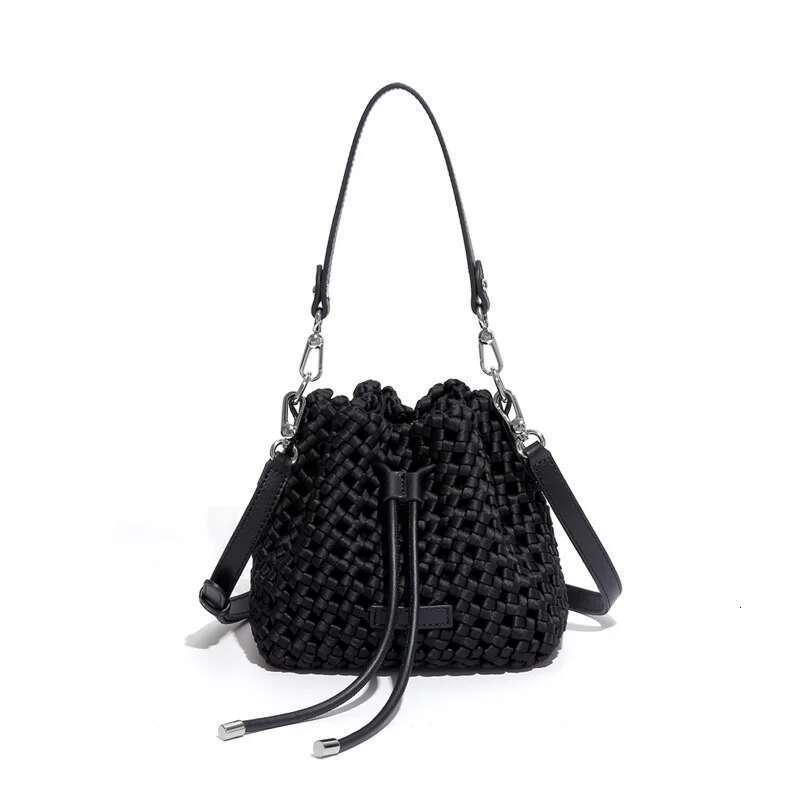 Crossbody Bag Fashion Canvas New Leisure Woven Handbag Bucket Shoulder Bags Evening Leather Trend Brand Designer Purse