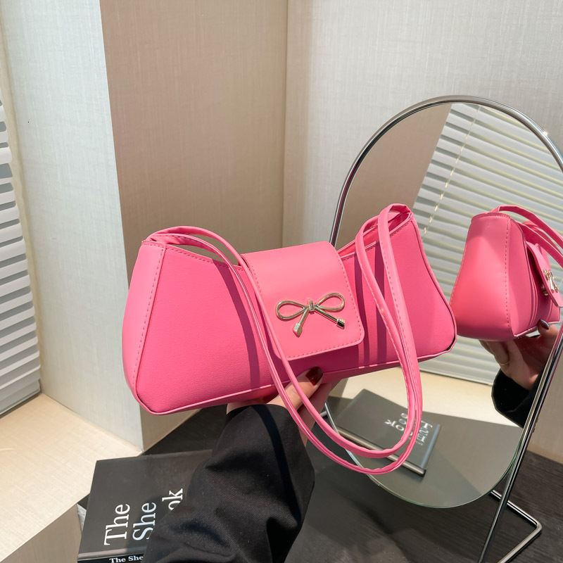 Free Delivery Designer Bag Popular Niche Bow Women's 2025 Winter New Versatile Hand Texture Stick Single Shoulder Armpit Luxury Bag
